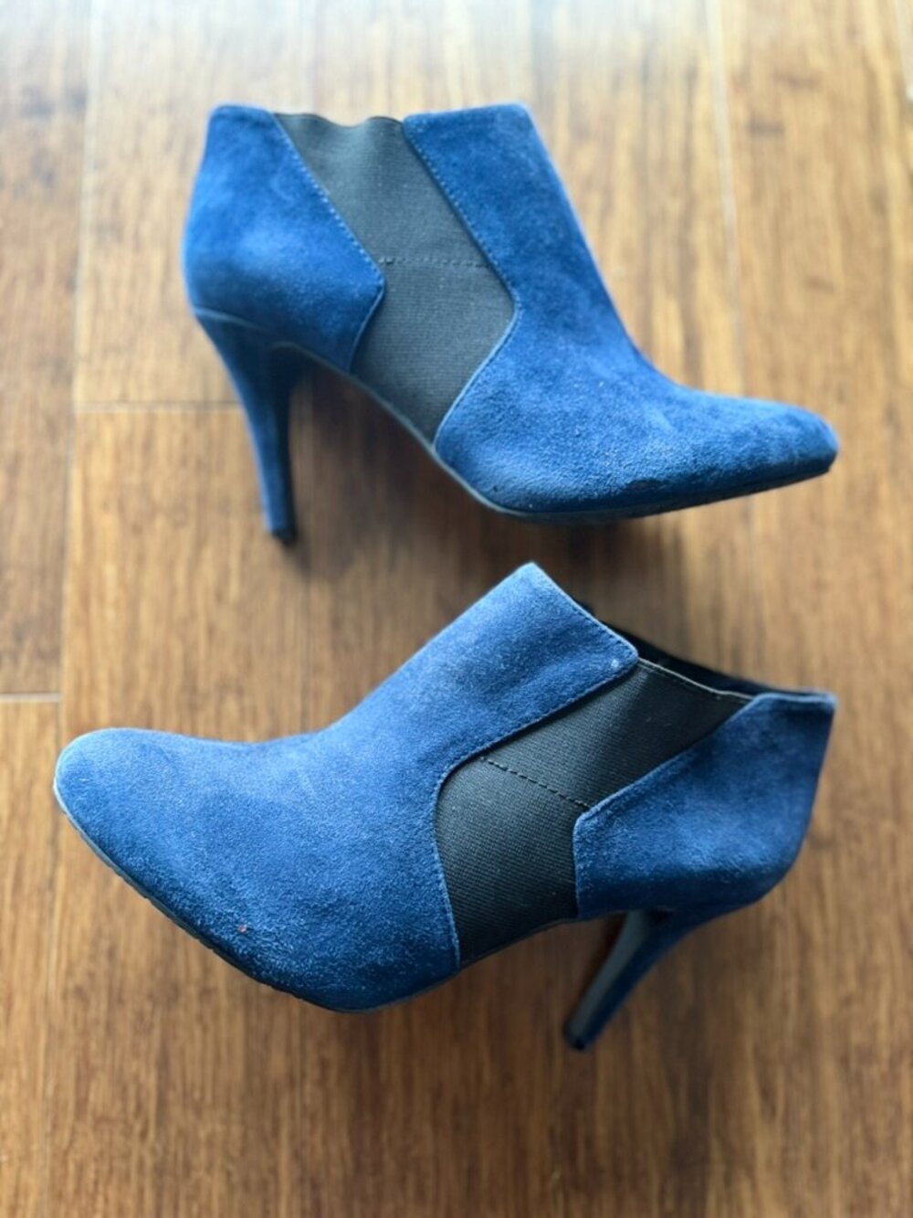 Arturo Chiang Navy Blue Pointed Toe Suede Booties Women's Size 9.5 NWOT - Picture 3 of 12